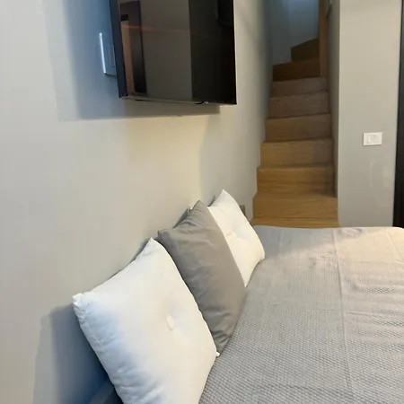 Sky Luxury Bed & Breakfast *